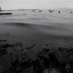 China: Oil spill threatens Yellow Sea